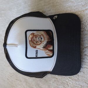 Goorin Bros King Lion Animal Farm Snapback Trucker Hat